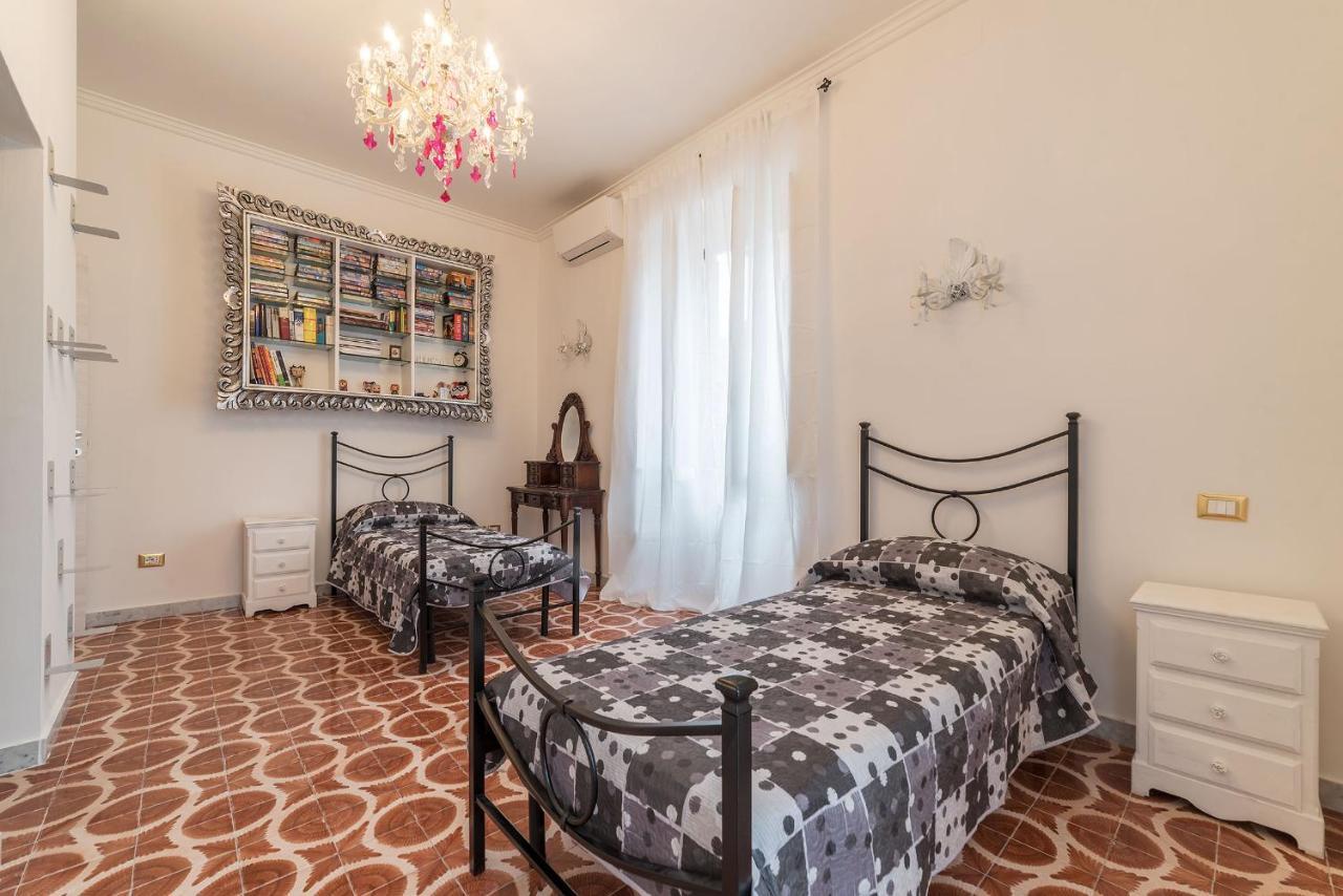 Piramide & Testaccio Design Flat Рим Экстерьер фото